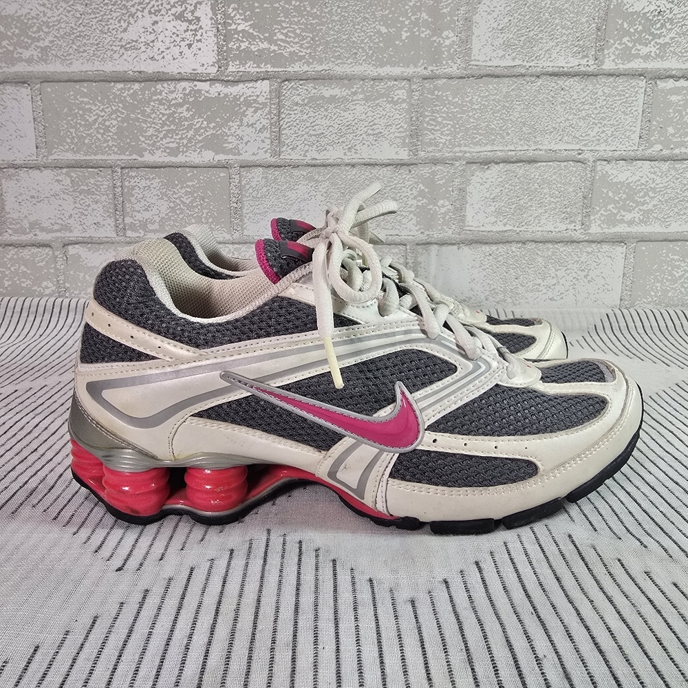Nike Reveal 3 Gray & White Pink Shocks Size 7.5 Women's 365940-062 - Picture 5 of 10